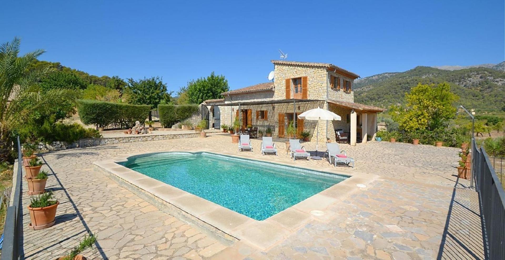 In Selva Mit Gepflegtem Garten Feriehus Selva (Mallorca)